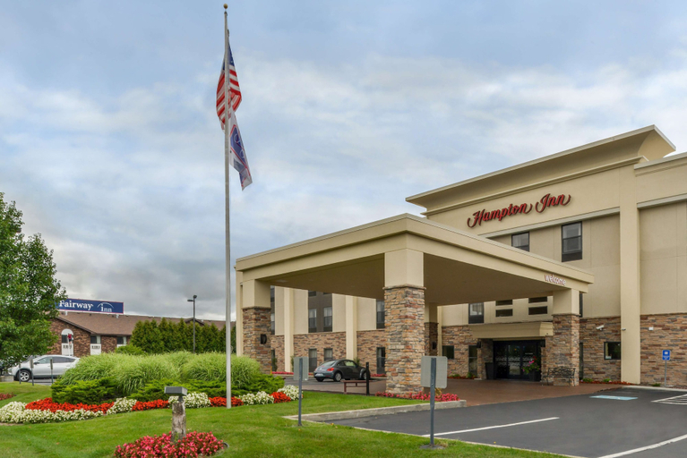 Exterior & Views 1, Hampton Inn Elkhart IN, Elkhart
