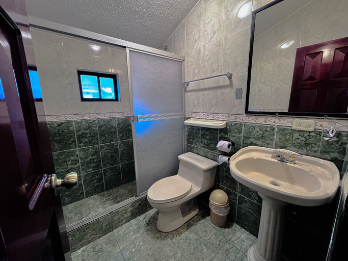 Bathroom 5, La Rosario Hotel, Quito