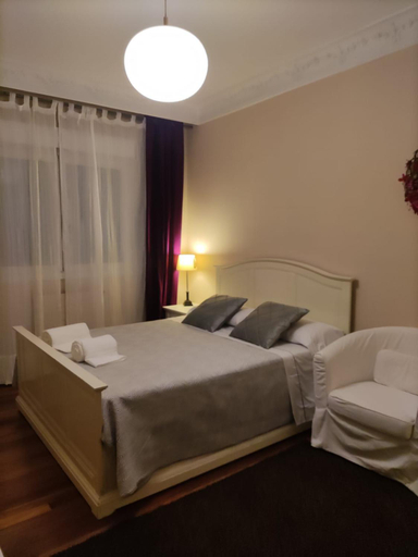 Others 5, HABITACION EN VIVIENDA GRAN VIA BILBAo, Vizcaya