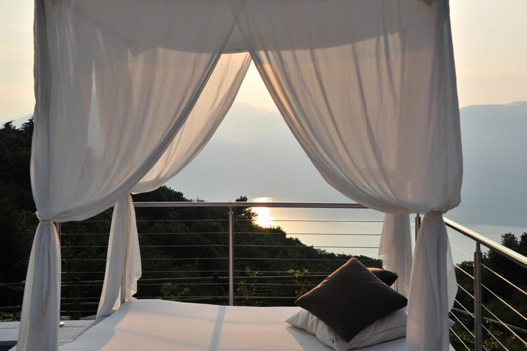 Others 5, Zeno Suites, Verona