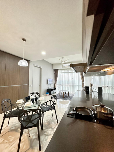 Food & Drinks, A2502 Grand Medini Studio 100mbps Netflix By STAY, Johor Bahru