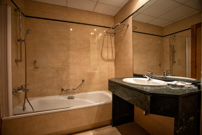 Bathroom 5, Vertice Indalo Almeria, Almería