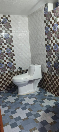 Bathroom 5, Aryan residency, Uttara Kannada