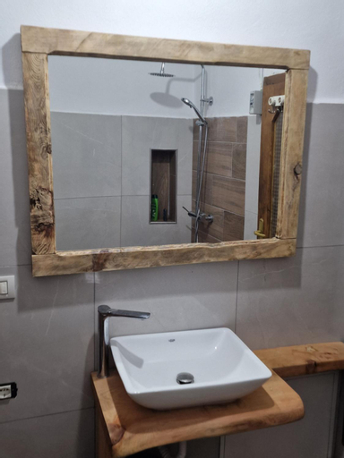 Bedroom 3, Bujtinat Skenderi Gjinar, Elbasanit