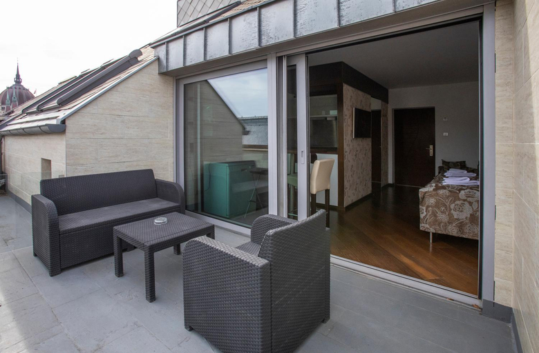 Others 5, ParliamentPenthouse B&B with Rooftop Terrace, Budapesti