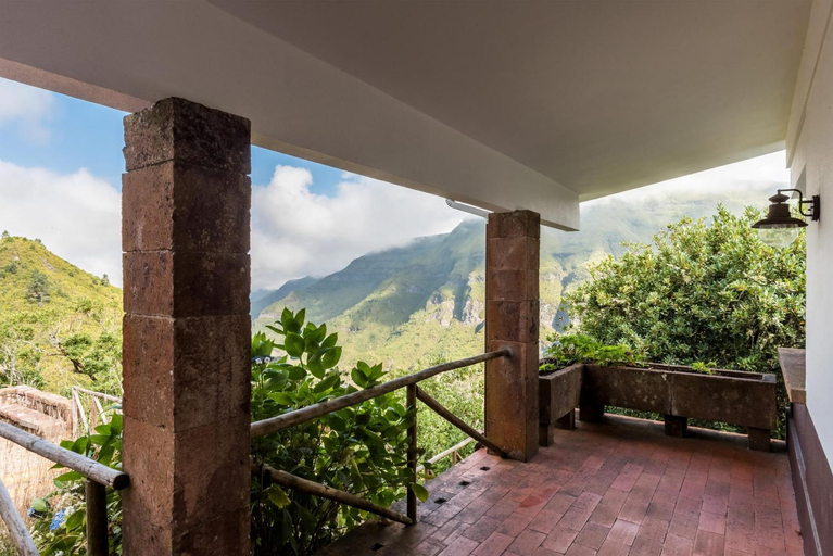 Others 3, Rabacal Nature Spot Cottage, Calheta