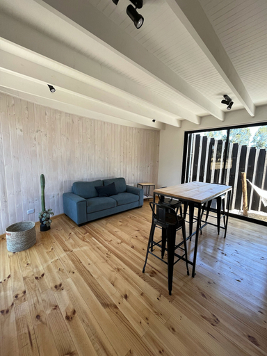 Others 4, Bomar Lodge, Cardenal Caro