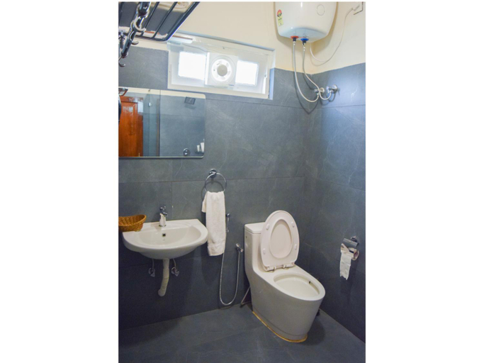 Bathroom 3, Ibex Resorts, Coonoor (Leewood), The Nilgiris