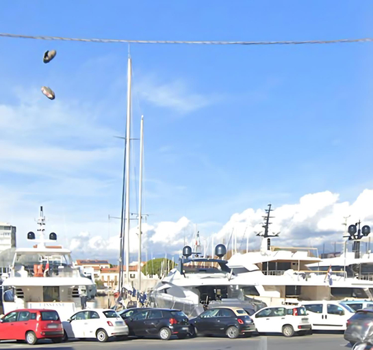 Exterior & Views 18
