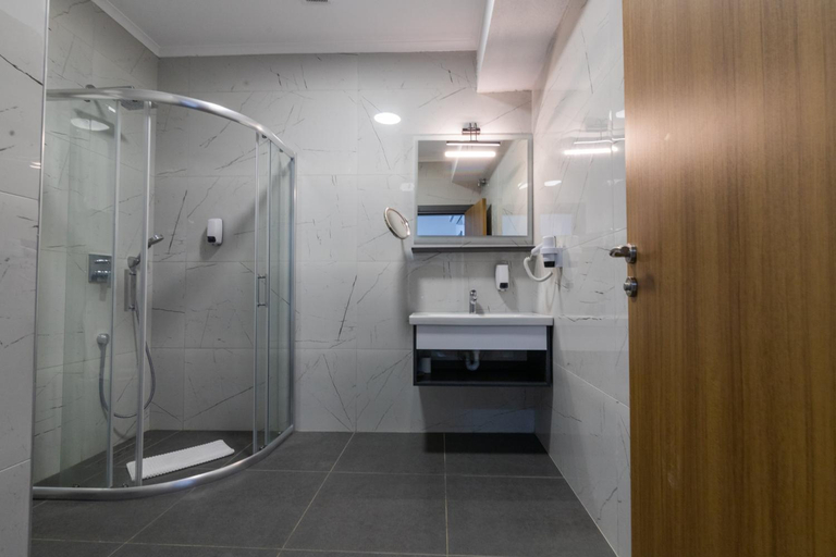 Bathroom 4, Fevzi Hoca Hotel, Akçaabat