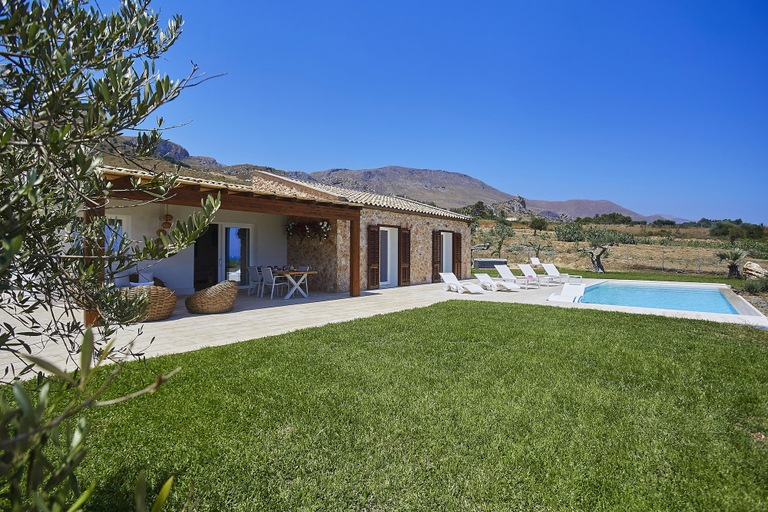 Exterior & Views 2, VILLA DEL BORGO, Trapani