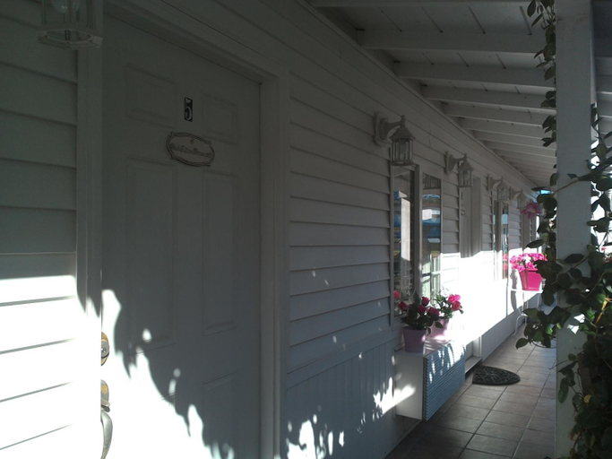Others 2, El Rancho Motel, San Diego