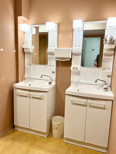 Bathroom 4, TenTen Guesthouse, Taitō