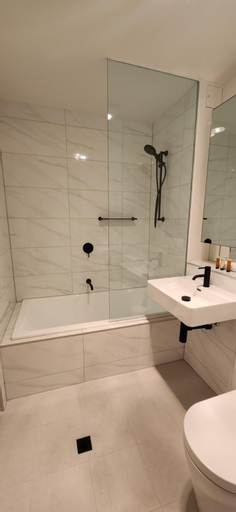 Bathroom 4