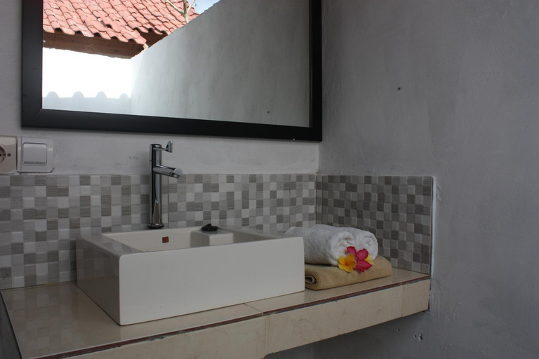 Bathroom 2, Radya Homestay, Klungkung