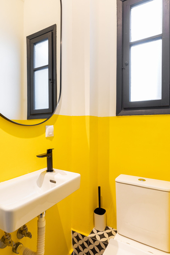 Bathroom, Vista by halu' Spacious City Centre Home, Central Macedonia