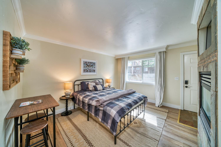 Bedroom 15