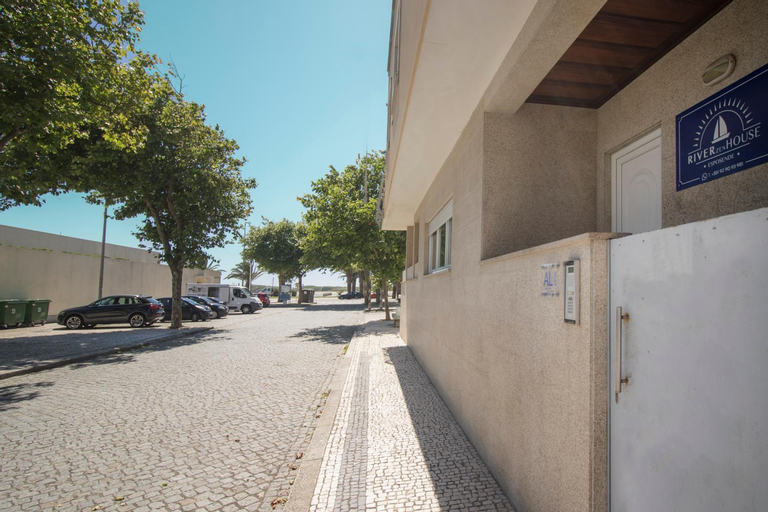 Others 1, RIVERZENHOUSE, Esposende