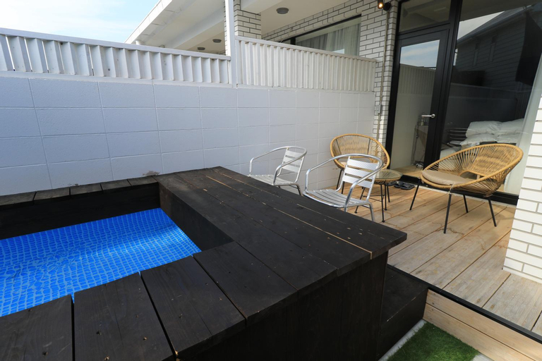 Swimming Pool 23