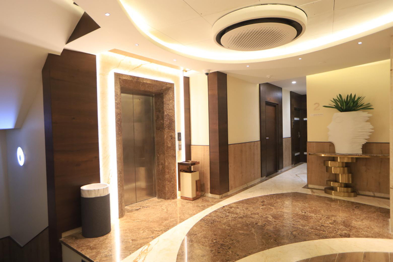 Public Area 2, Kings Bury Inn, Thanjavur