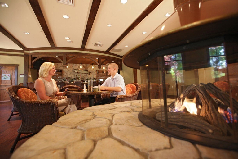 Food & Drinks 5, Stonewall Resort, Lewis