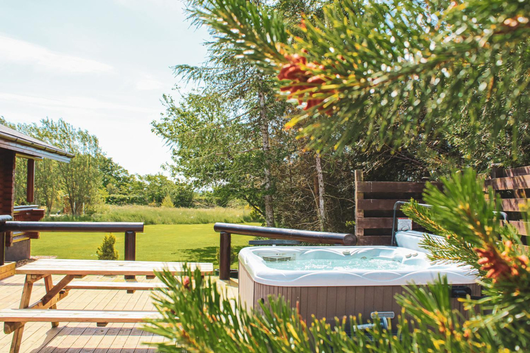 Others 4, Strathisla - Luxury Two Bedroom Log Cabin with Private Hot Tub & Sauna, Scottish Borders