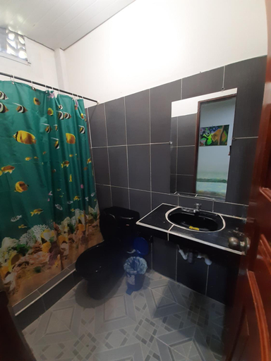 Bathroom 2, Hostal Selvatrip, Leticia