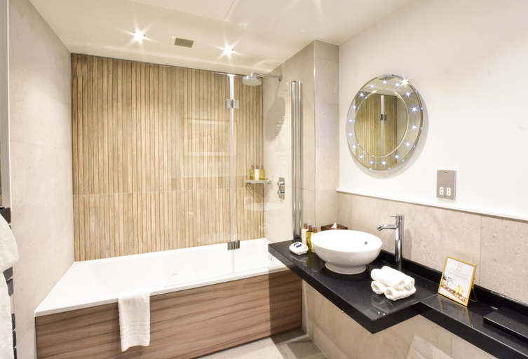 Bathroom 4, The Rutland Hotel & Apartments, Edinburgh