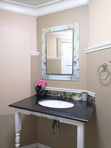 Bathroom 7
