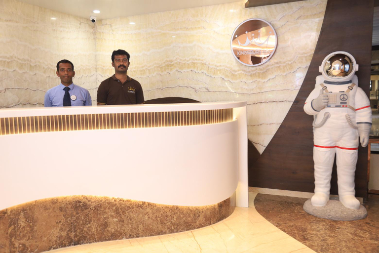 Others 5, Kings Bury Inn, Thanjavur