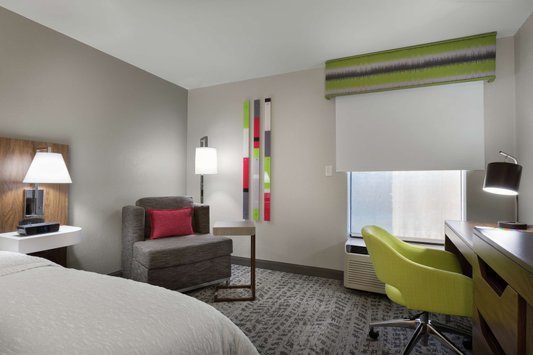 Bedroom 3, Hampton Inn Greenville/Travelers Rest , Greenville