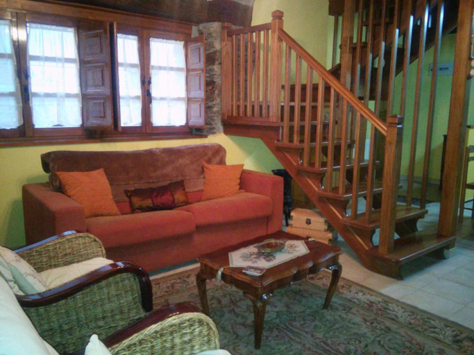 Shared lounge/TV area 5, Casa Colason, Asturias