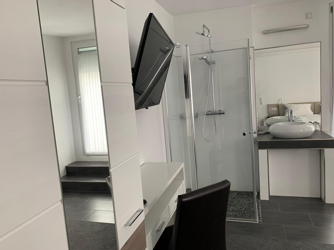 Bathroom 8