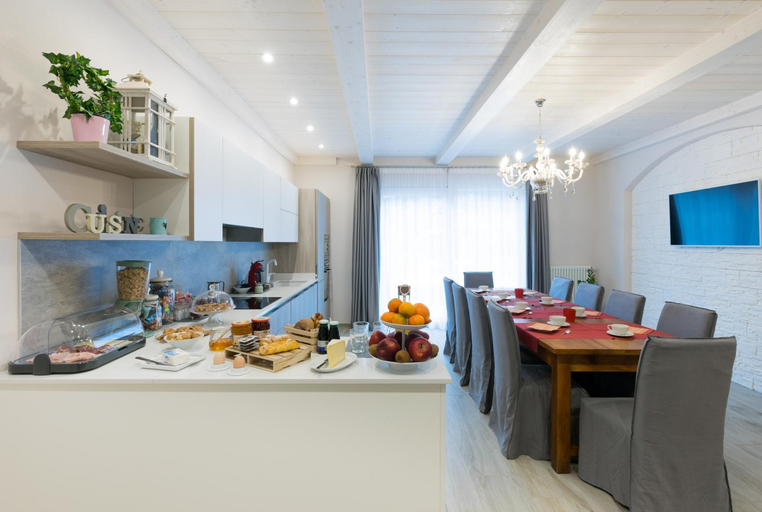 Others 2, Residenza Conca Verde B&B la Suite, Sondrio