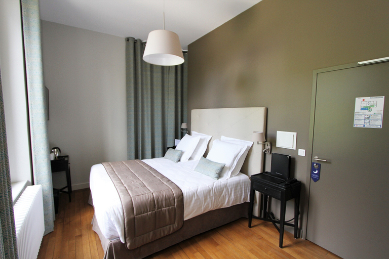 Bedroom 4, Manoir de Montigny, Oise