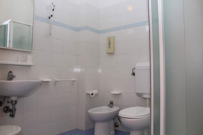 Bathroom 4, Hotel Nautic, Forli' - Cesena
