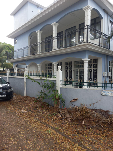 Exterior view, Boisbleu villa, Black River