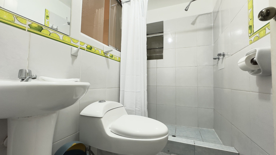 Bathroom 3, Casona Libertrek Inn, Cusco
