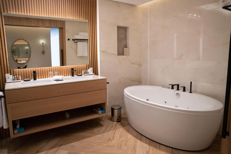 Bathroom 5, Dana Beach Resort - Dana Beach Resort