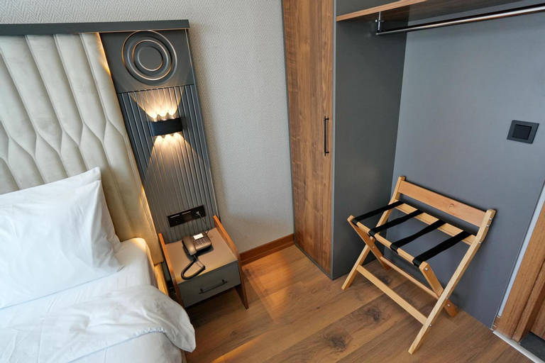 Bedroom 15