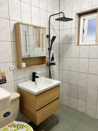 Bathroom 3, Lalashan B&B, Taoyuan