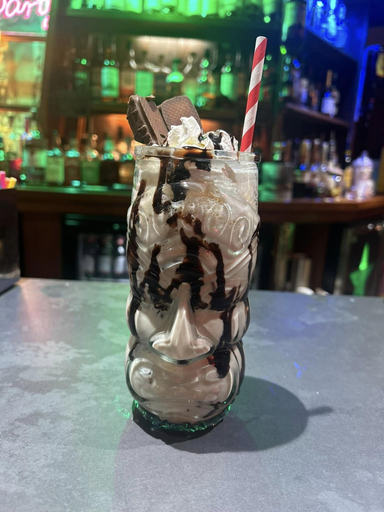 Food & Drinks 5, Ooters at The Mariner, Aberdeen