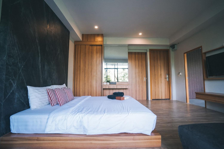 Bedroom 2, Veravian Resort, Wang Num Khiaw