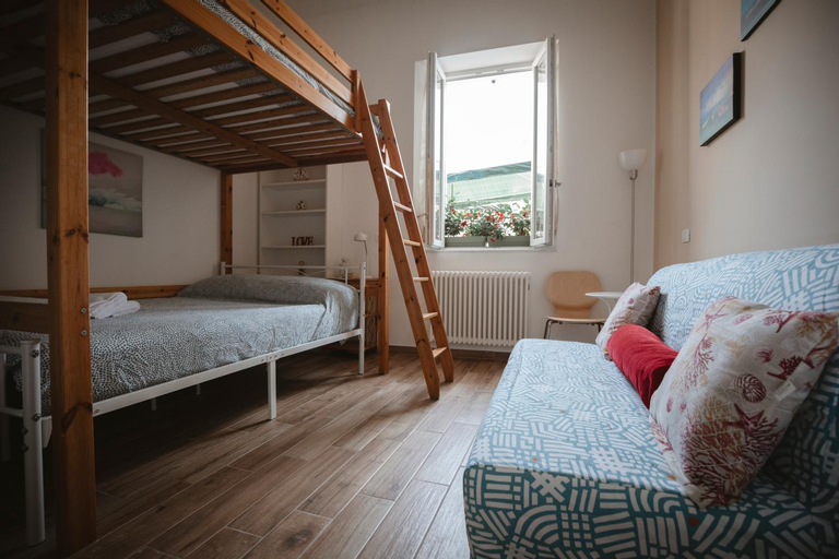 Bedroom 28