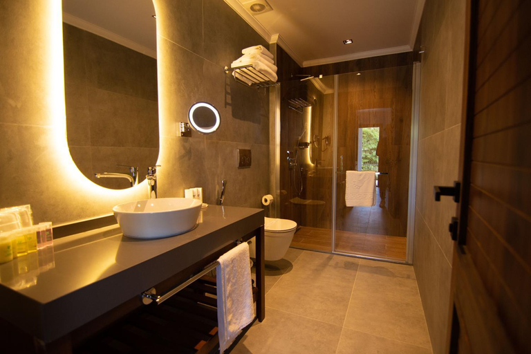 Bathroom 3, Hayal Vadisi Suit Hotel, Akçaabat