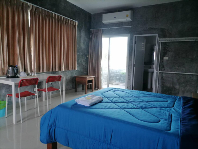 Bedroom 13