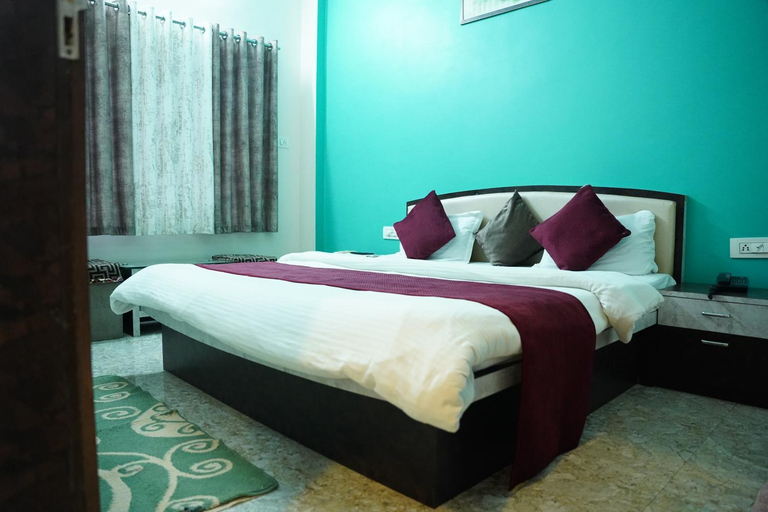 Bedroom 2, Hotel Mahishmati Palace, West Nimar