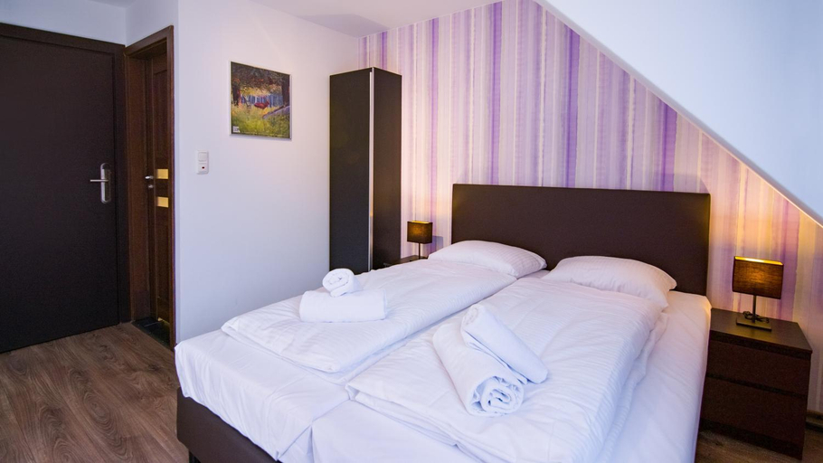 Others 3, Hirsch Hotel Hanau, Main-Kinzig-Kreis