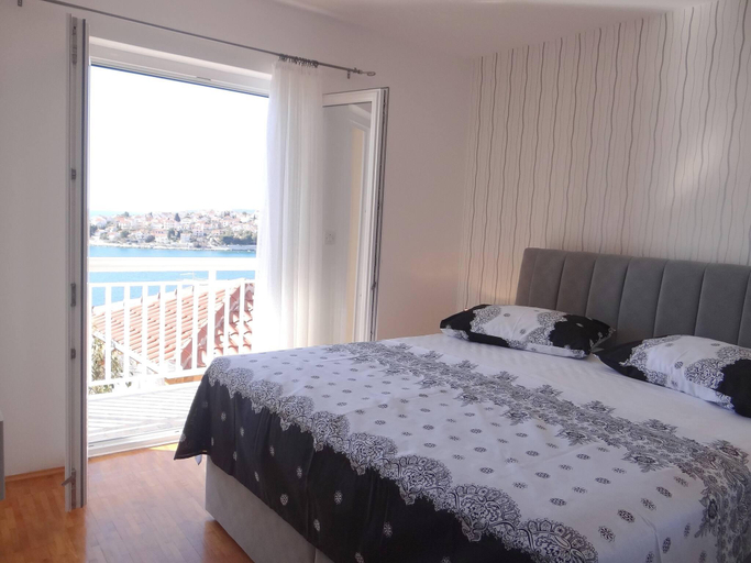 Bedroom 2, Infinity Pool, Stunning Sea View, Apartment 2, Trogir