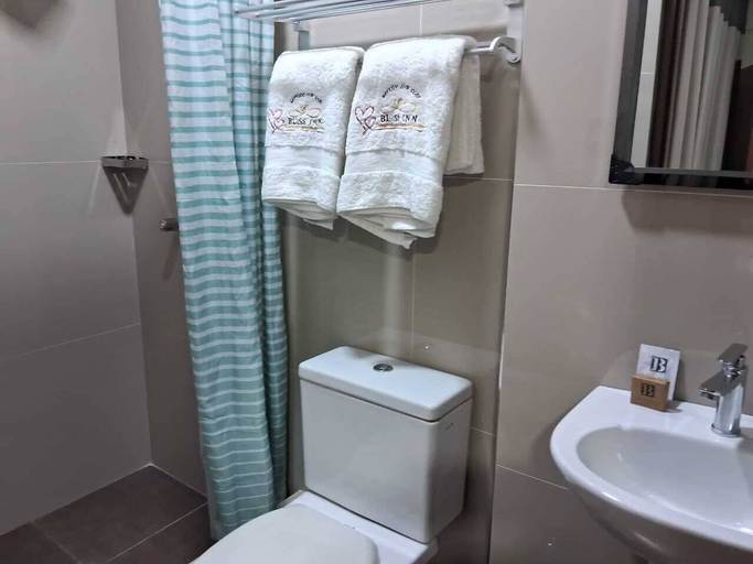 Others 5, BLISS INN, Callao